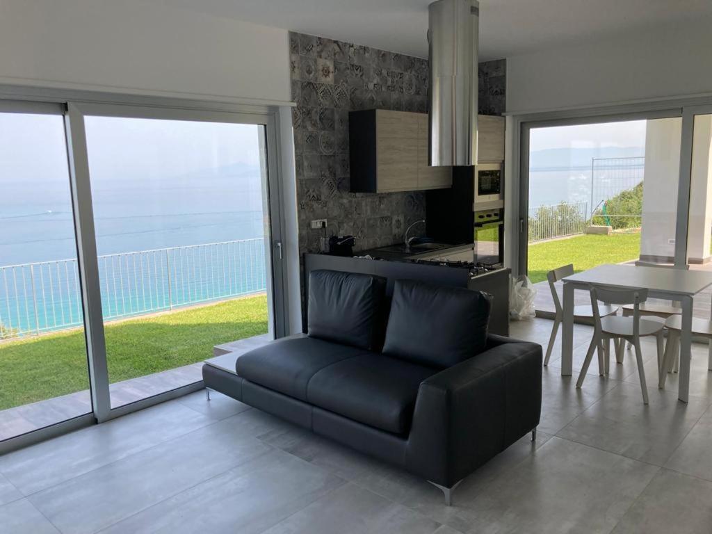 דירות ויבו ואלנטיה מרינה Residenza Timpa Janca מראה חיצוני תמונה